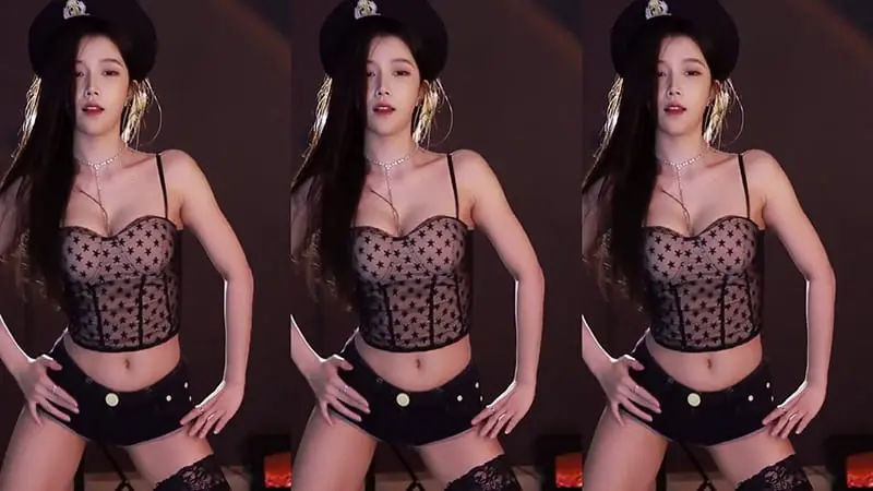 斗鱼一只萌七哟直播撩人写真资源下载 萌系主播高清图包合集